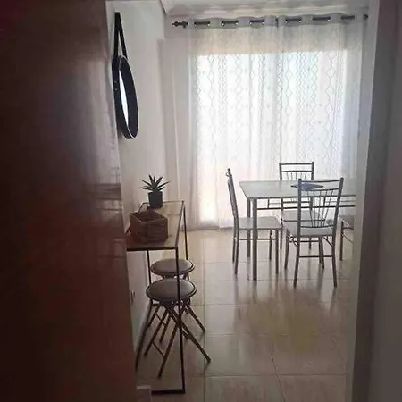 Lovely 2 Badroms With A Free Parking Apartment *